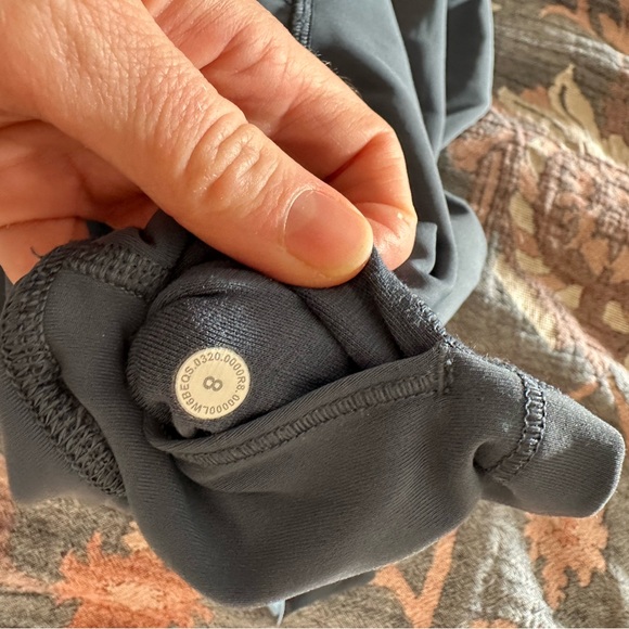 Blue LuluLemon Align Leggings 23” - Picture 4 of 4